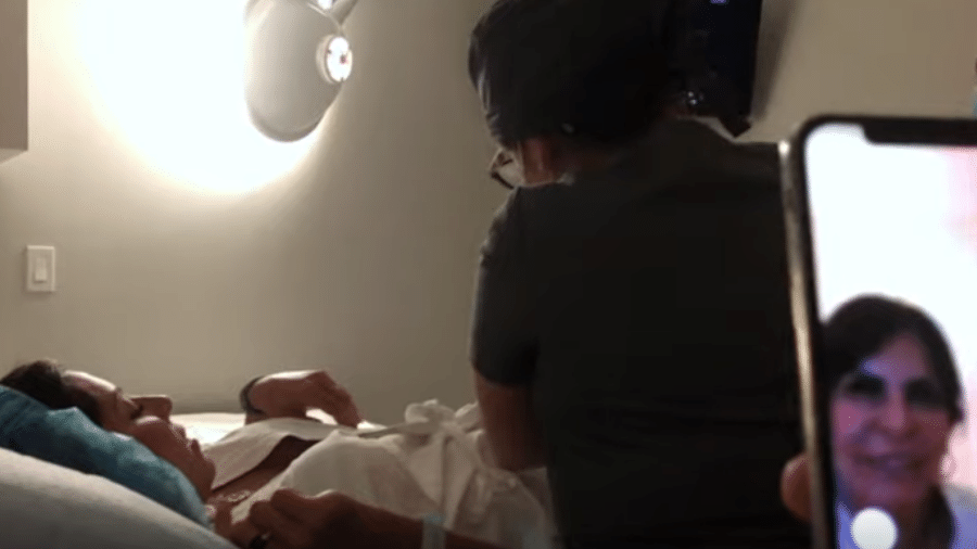 Gretchen acompanha por vídeo inseminação artificial de Andressa Ferreira - Reprodução/YouTube