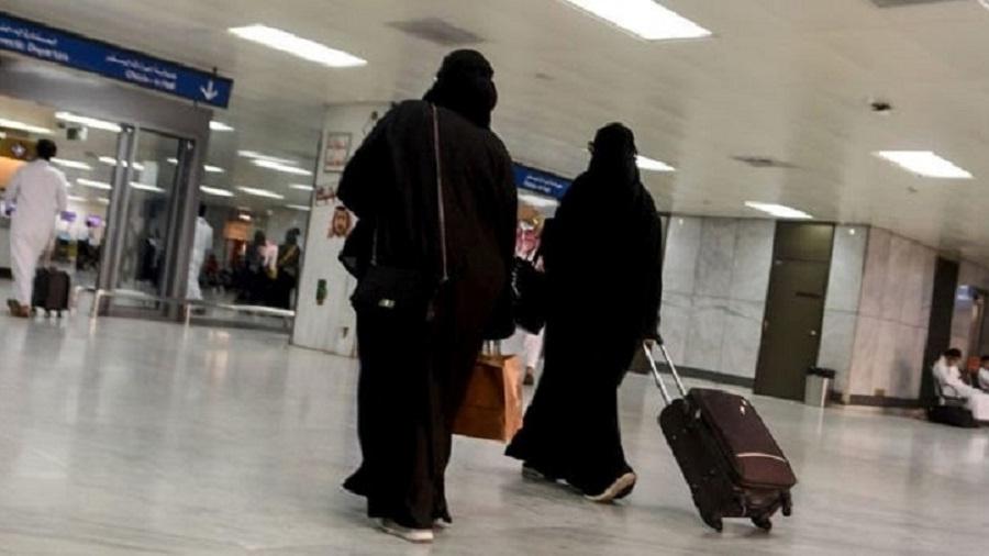  Mulheres sauditas no saguão de embarque do aeroporto de Jeddah em agosto de 2019 - AFP/Getty Images