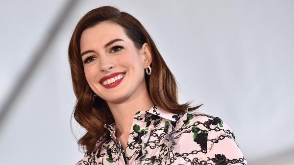 Anne Hathaway poderá estrelar filme sobre pandemia