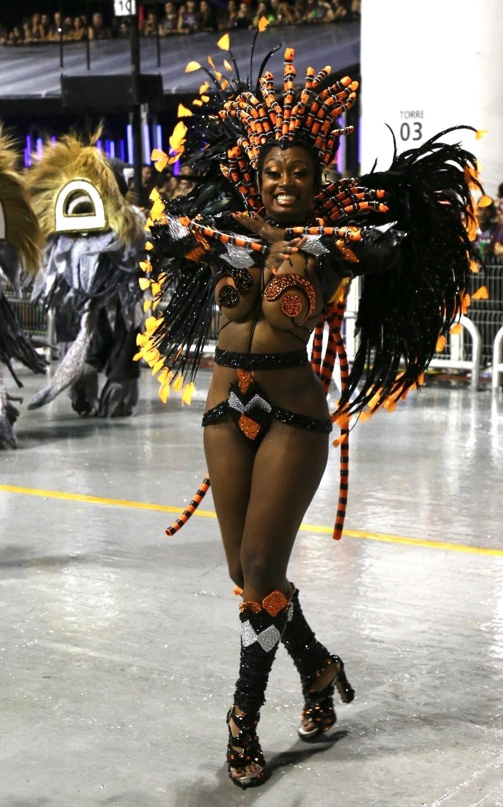 Desfile da Tom Maior, quarta colocada no Grupo Especial - BrazilNews