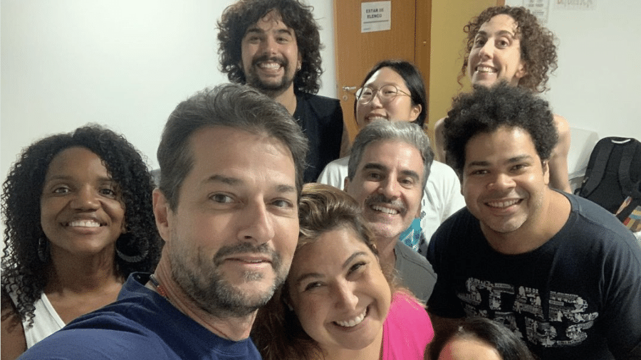 Marcelo Serrado, Mary Sheila, Vitor de Castro e o elenco de Tem Que Suar - Reprodução/Instagram