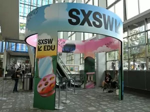 SXSW: Solidão no trabalho, amizade feminina e o que realmente nos conecta