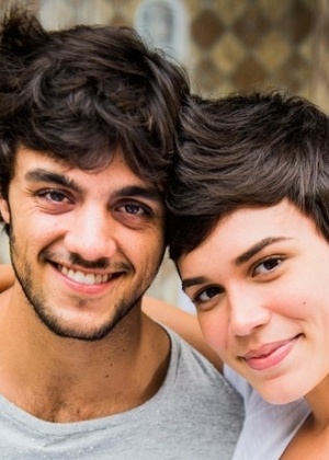Jonatas (Felipe Simas) e Leila (Carla Salle) têm torcida para terminarem juntos a novela - Divulgação/TV Globo/João Miguel - Divulgação/TV Globo/João Miguel