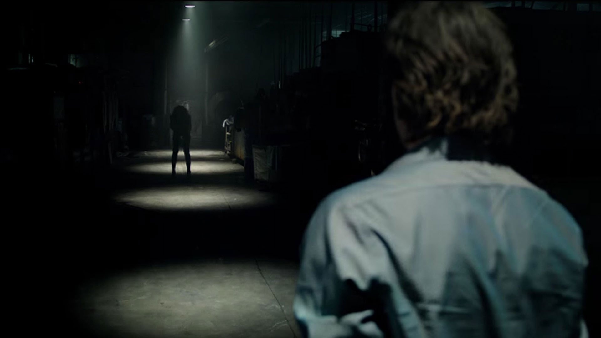 Cena do filme "Quando as Luzes se Apagam" (2016) - Gabriel Bateman - Reprodução