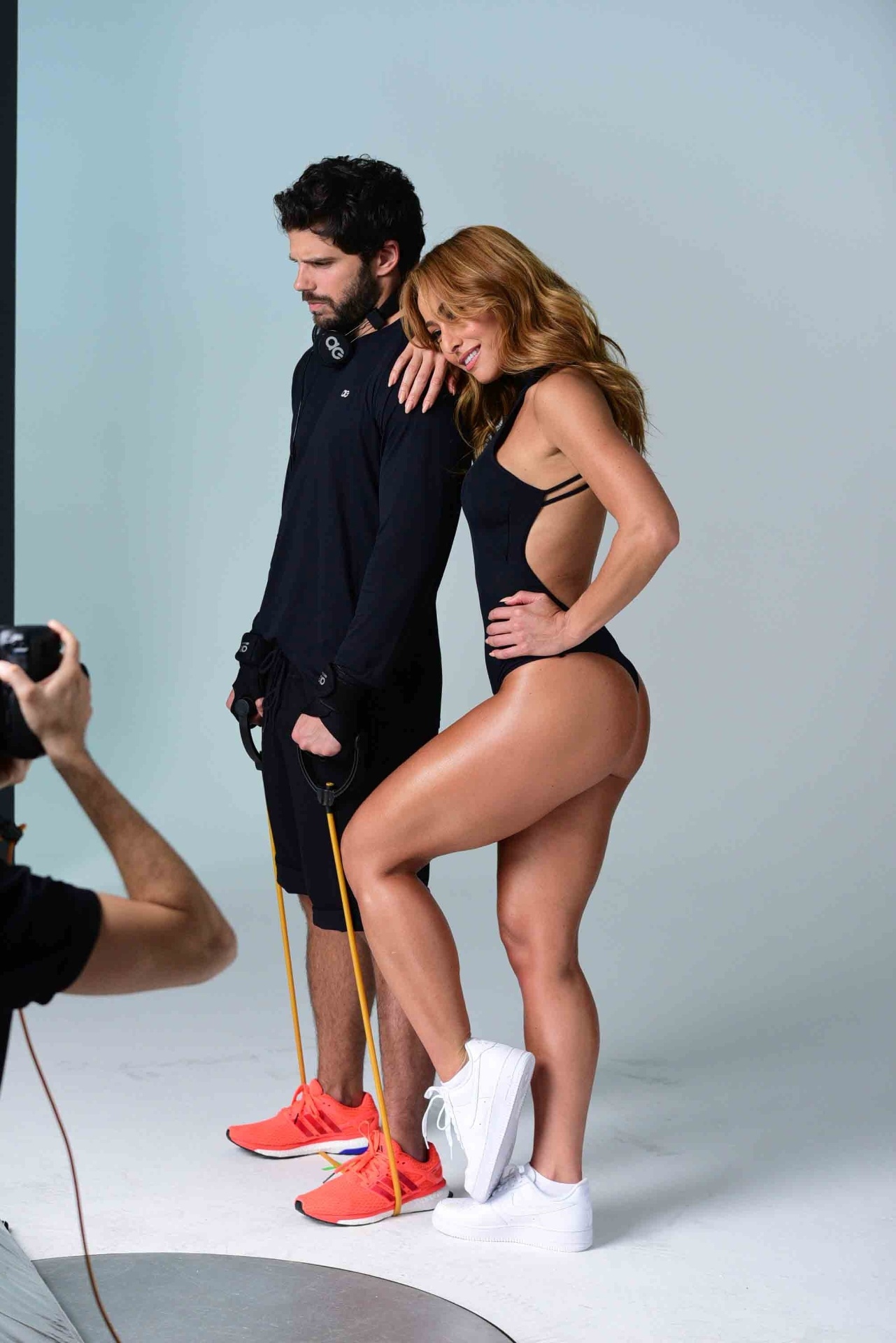 22.out.2016 - Sabrina Sato posa para campanha publicitária com o namorado, Duda Nagle  - Leo Franco/AgNews