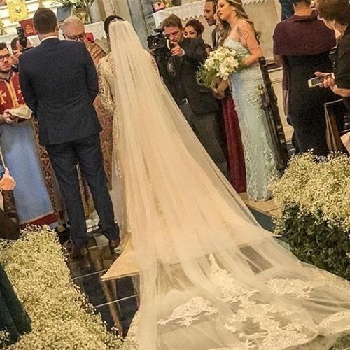 A ex-BBB 15 Amanda Djehdian se casa com o empresário Mateus Hoffmann na Igreja Apostólica Armênia São Jorge, em São Paulo - Reprodução/Instagram/cauegarcia