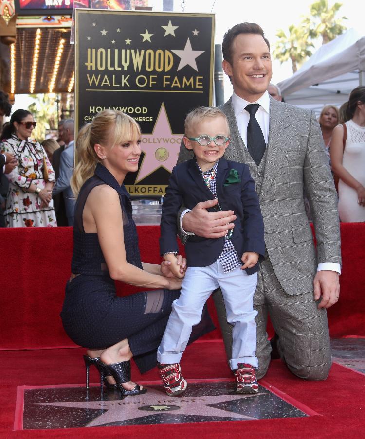 Anna Faris e Chris Pratt posam com o filho, Jack Pratt, em 2018 - Getty Images - Getty Images