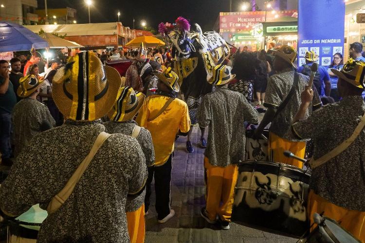 Dança do Bumba Meu Boi no São João de Caruaru