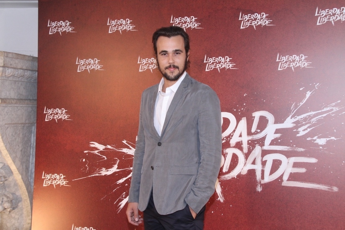 31.mar.2016 - O ator Bruno Ferrari posa para fotos no evento de lançamento da novela "Liberdade, Liberdade", trama das 23h da Globo - Thyago Andrade e Graça Paes/ Brazil News