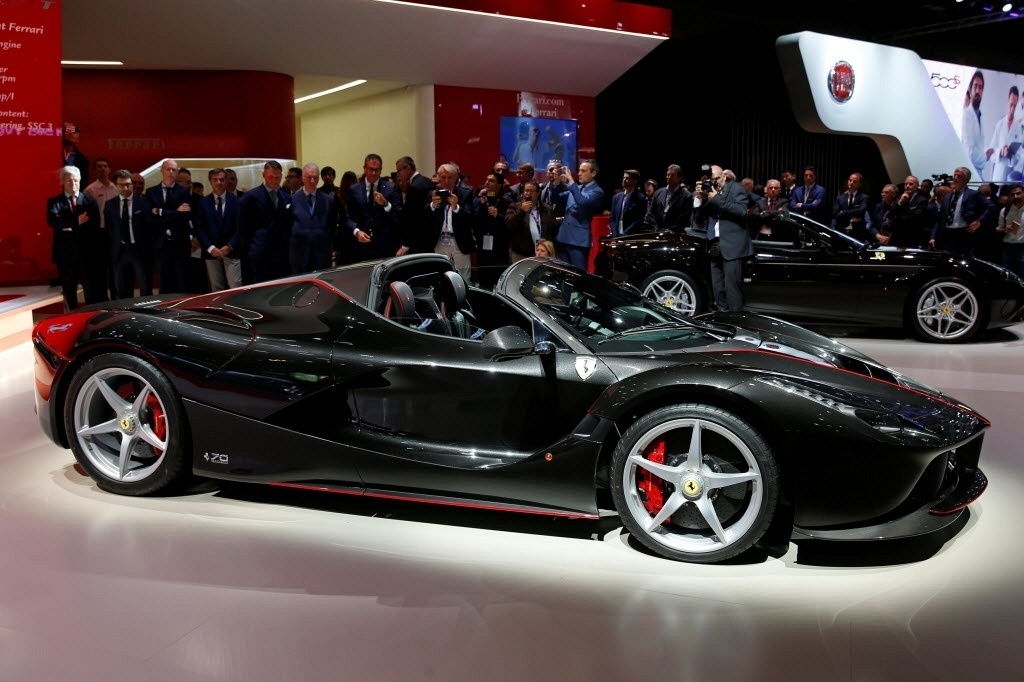 Ferrari La Ferrari Aperta - Benoit Tessier/Reuters