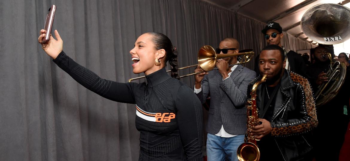 Alicia Keys ensaia para o grande dia, sua estreia como apresentadora do Grammy - Michael Kovac/Getty Images for NARAS