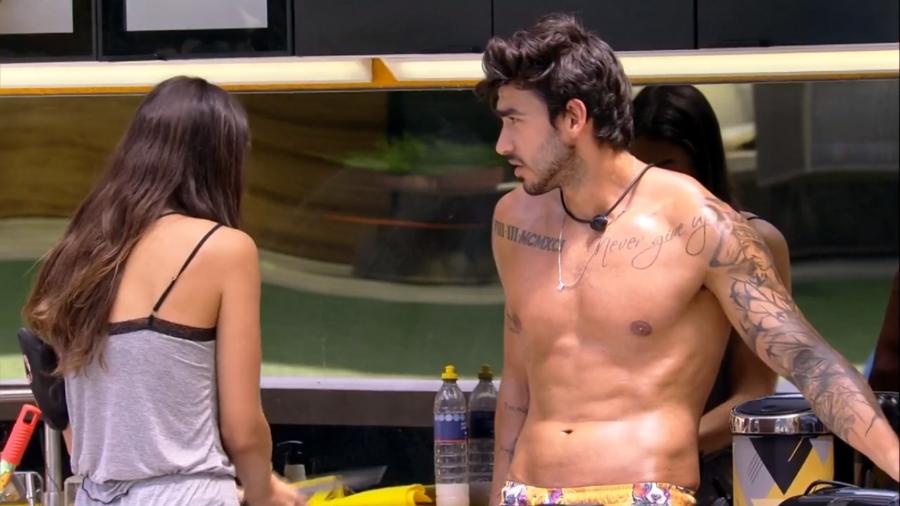 BBB 20 - Guilherme e Mari conversam na cozinha da xepa - Reprodução/Globoplay