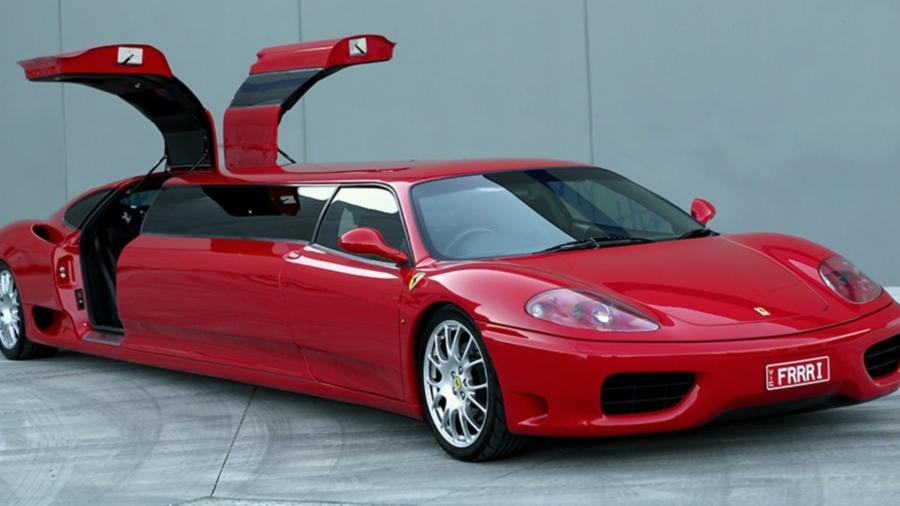 Ferrari 360 Modena convertida em limusine - Divulgação