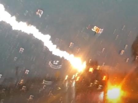 Carro é atingido por raio nos EUA - Reprodução/Youtube