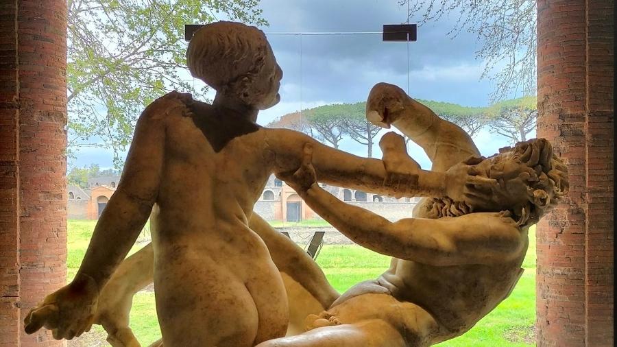 Exposição em Pompeia é marcada pela arquitetura que retratava os corpos de romanos e sua sensualidade - Reprodução/Twitter