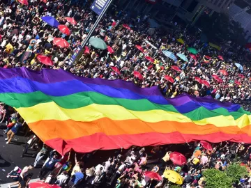 Parada LGBTQIA+ 2024 tem estimativa de público de mais de 73 mil pessoas