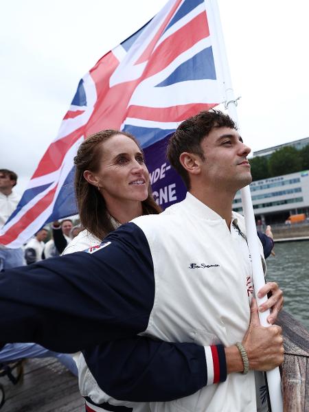 Helen Glover foi escolhida para ser porta-bandeira do Reino Unido, com Tom Daley