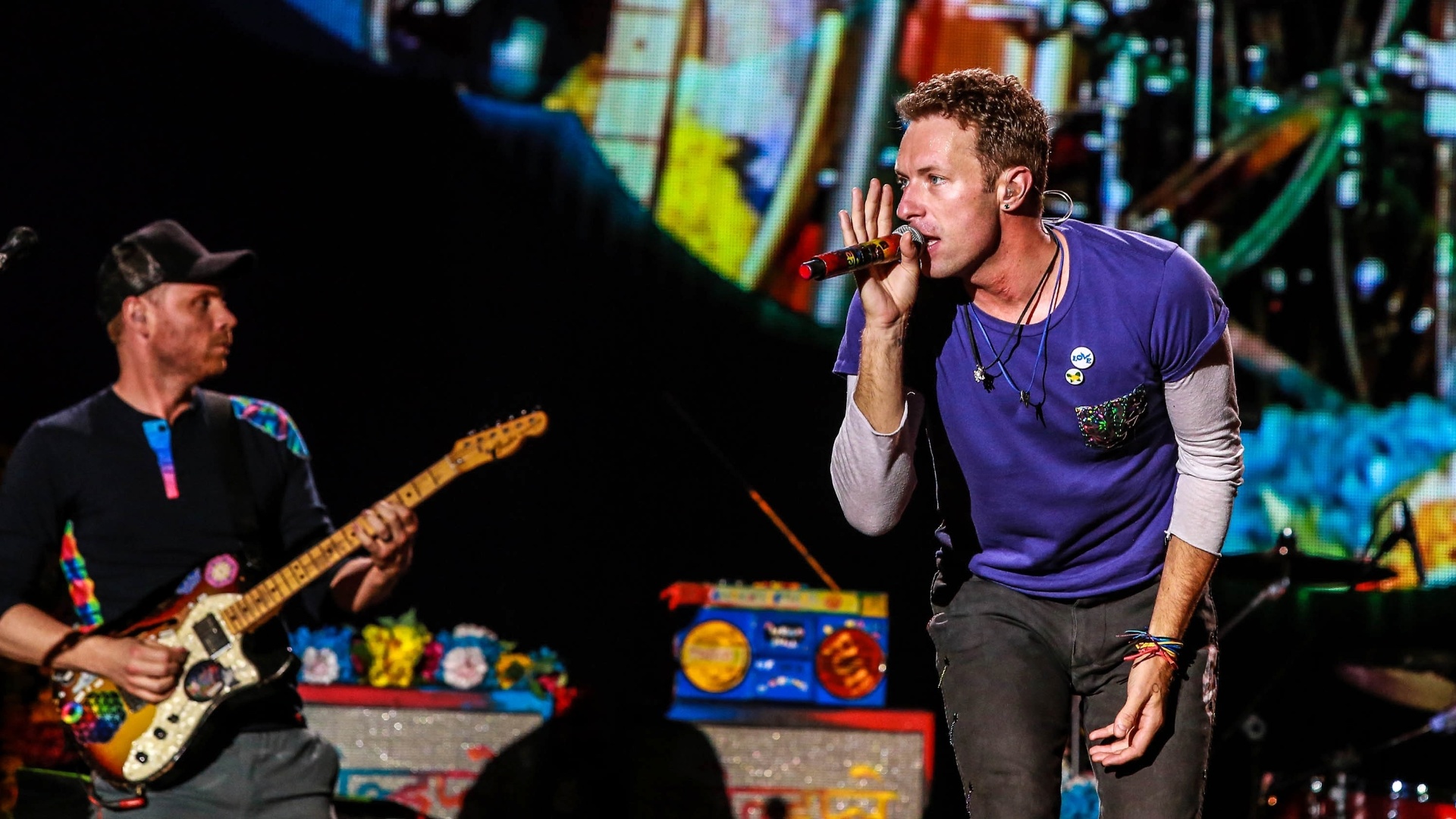 10.abr.2016 - A banda Coldplay se apresenta no Maracanã, no Rio de Janeiro, neste domingo (10) - Marco Antonio Teixeira/ UOL