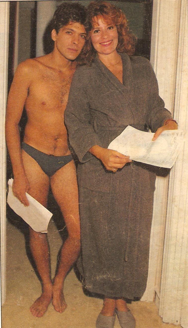 Em 1990, fez Lua Cheia de Amor (90), como Rutinha, grã-fina amiga de Laís (Suzana Vieira) e se envolve com Rodrigo (Roberto Battaglin). - Divulgação