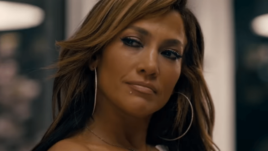 Jennifer Lopez em cena do filme Hustlers - Reprodução