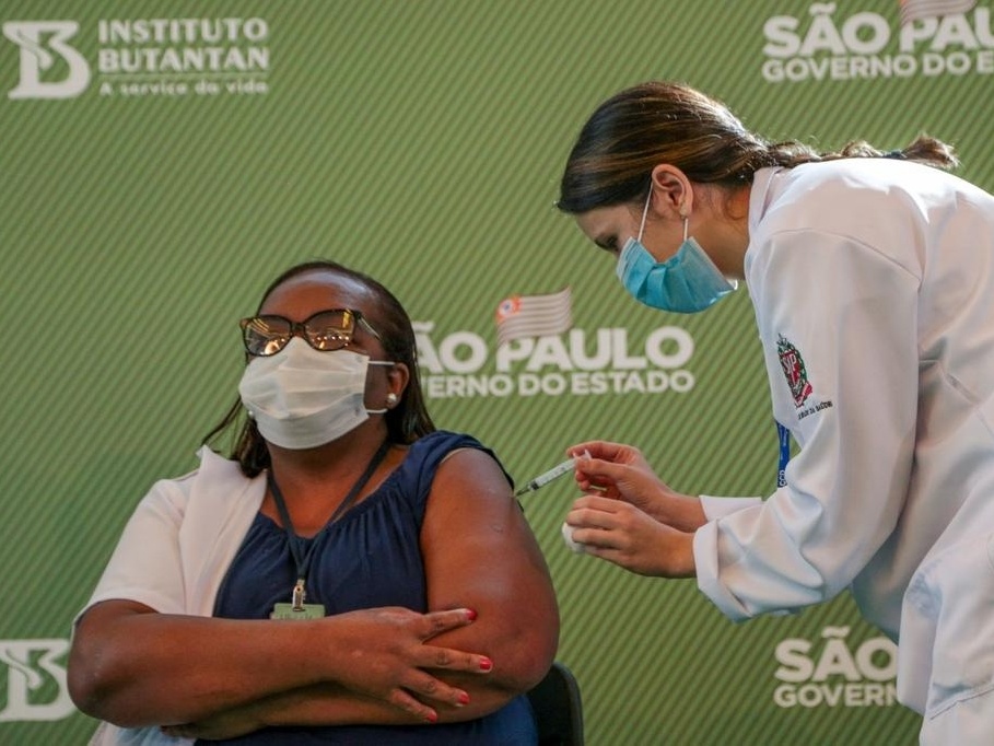 Sem vacinas, São Paulo atrasa início de vacinação para mais de 80 anos
