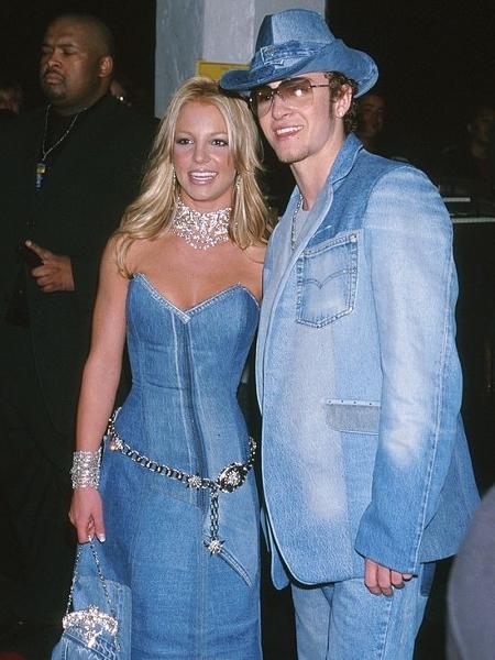 Justin Timberlake e Britney Spears no AMA em 2001 - Getty Images