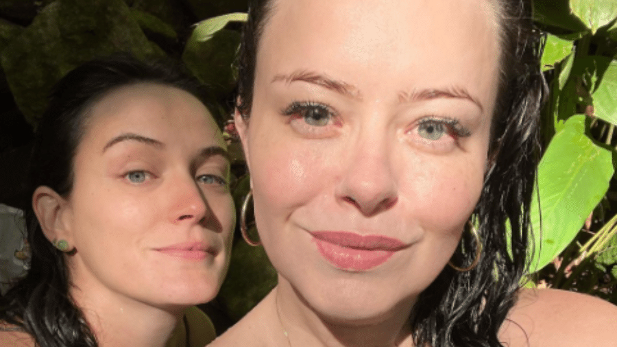 Mariana Bridi curte banho de cachoeira ao lado de Bianca Bin - Instagram