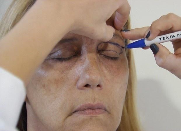 "Avisei que não queria ficar com bico de pato e nem queria ter aparência de garotinha. O meu rejuvenescimento teria que ser suave e natural. Deu certo", conta a ex-chacrete uma das mais famosas dançarinas do "Programa do Chacrinha" - Reprodução/Record