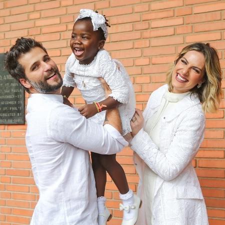 Bruno Gagliasso e Giovanna Ewbank com a filha, Titi - Manuela Scarpa/Brazil News