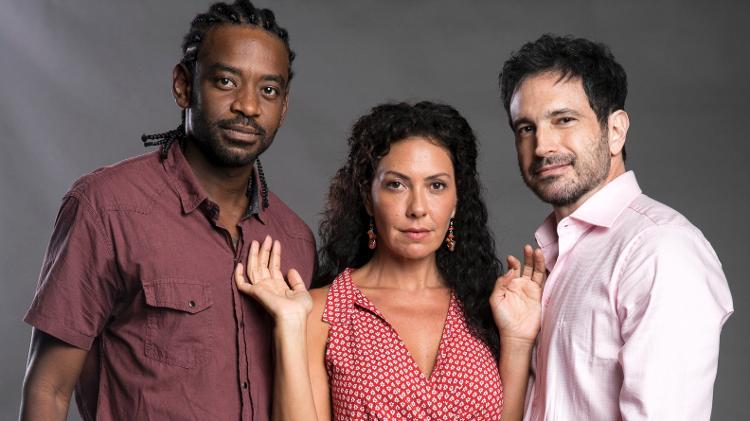 Roberval (Fabricio Boliveira), Cacau (Fabiula Nascimento) e Edgar (Caco Ciocler) - João Miguel Júnior/Globo - João Miguel Júnior/Globo