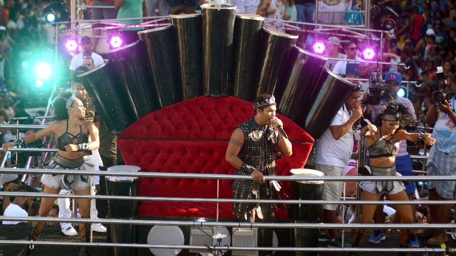 O cantor Denny Denan se apresentou no domingo no Circuito Osmar, em Salvador - Jefferson Peixoto - Secom/PMS