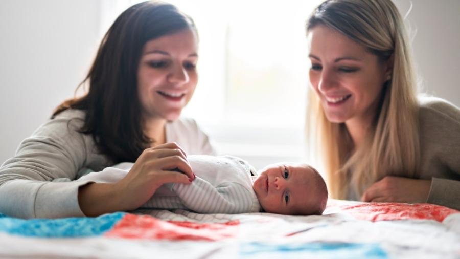 Casal do DF terá agora direito a uma "dupla" licença-maternidade para cuidar da filha recém nascida - iStock