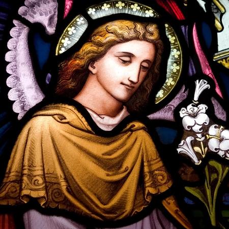 Anjo Gabriel protege os cancerianos; nome significa "homem de Deus" - junak/iStock