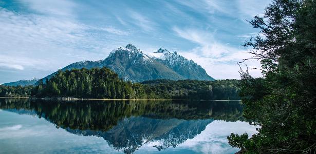 Esqueça a neve! Bariloche no verão tem paisagens lindas e até 'esquibunda'  - Entretenimento - BOL