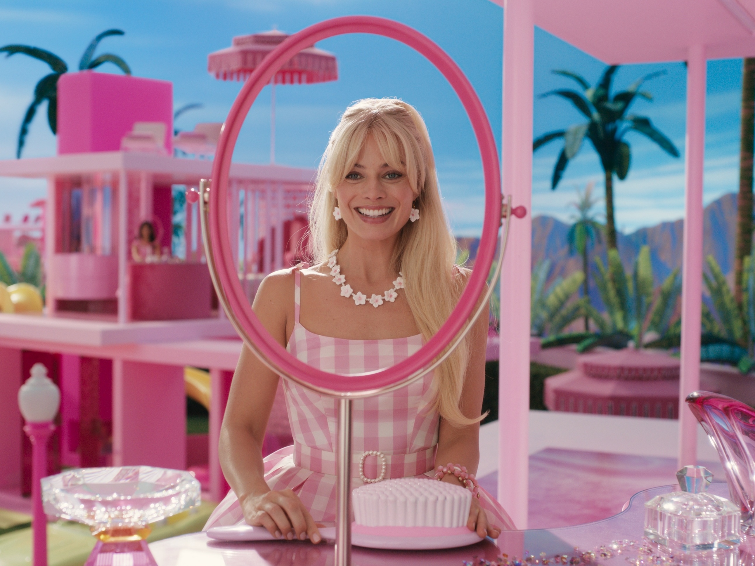 Casa nova para Barbie. Barbie em Português Brasil. Novos jogos