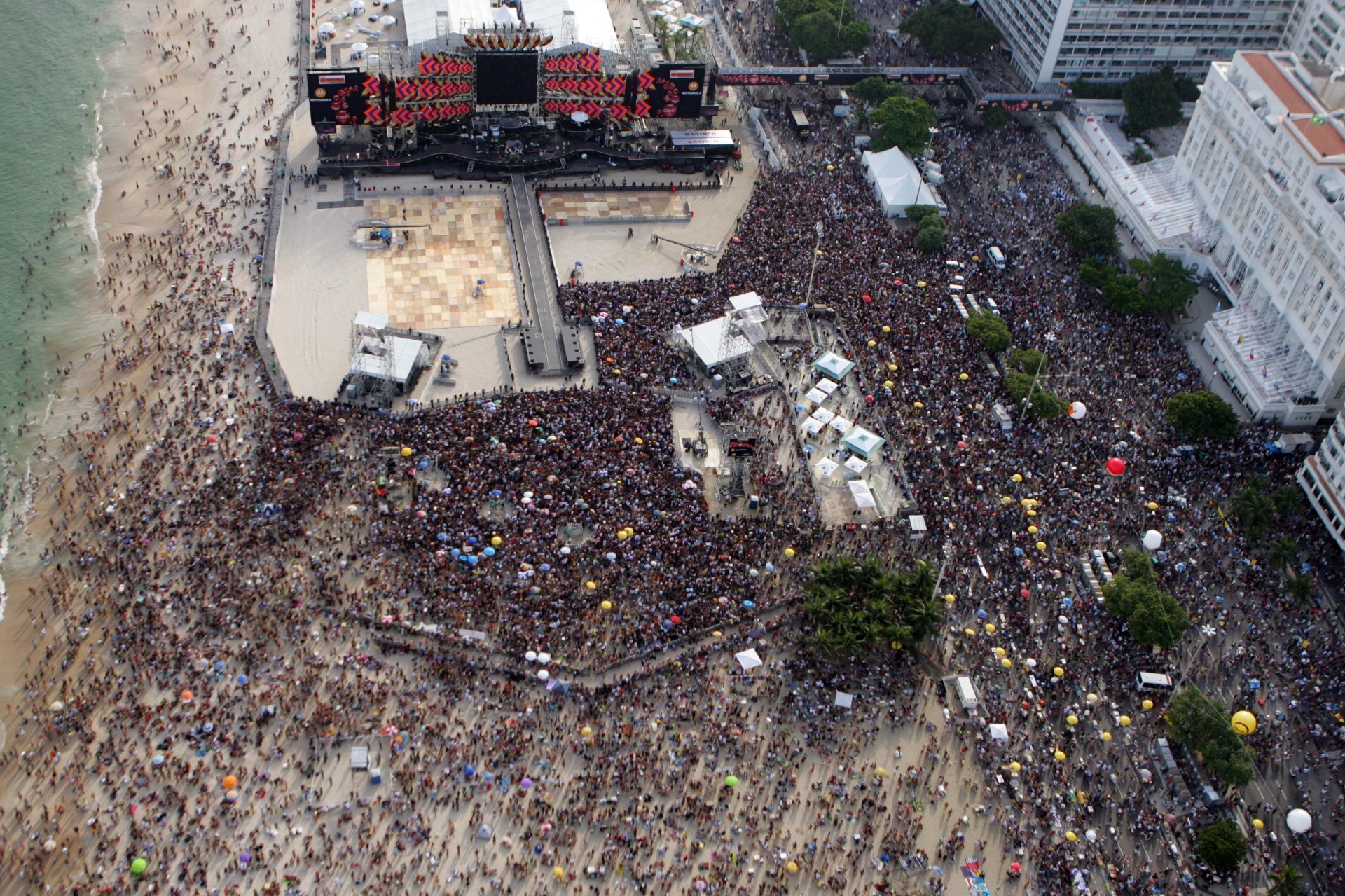 Há Dez Anos, Rolling Stones Faziam Show Histórico Na Praia De ...