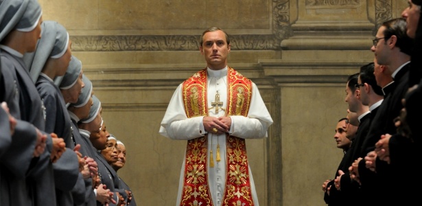 Jude Law interpreta Lenny Belardo, o papa Pio 13, na série "The Young Pope" - Gianni Fiorito/Divulgação - Gianni Fiorito/Divulgação