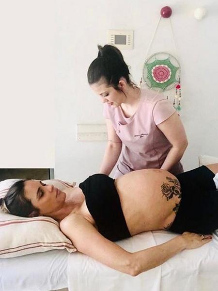 Fernanda Lima faz drenagem linfática durante a gravidez - Reprodução/Instagram