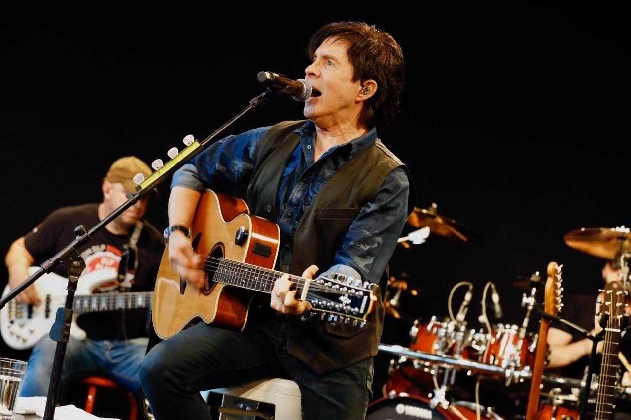 Xororó canta um de seus clássicos ao lado de Chitãozinho - Mariana Pekin/UOL