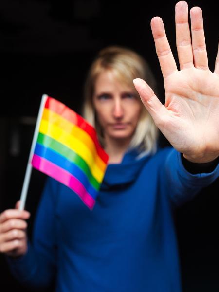 Pesquisa mostra que população LGBT ainda encontra dificuldade para denunciar crime de homofobia - Pyrosky/Getty Images