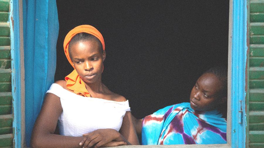 Cena do filme "Lingui, the Sacred Bonds", ambientado em Chade, na África do Sul - Divulgação
