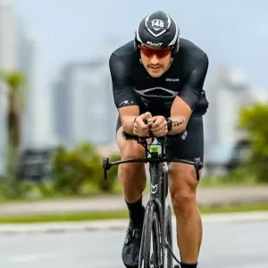 Andar de bike ajudou Márcio a perder 17 kg: 'Pedalar me dá prazer