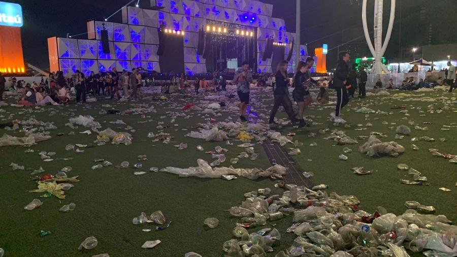 Rock in Rio 2022: público deixa montes de lixo no Parque Olímpico - Lucas Pasin