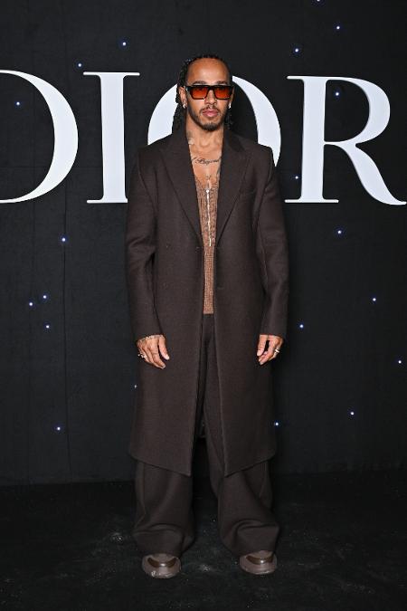 Lewis Hamilton no desfile da Dior Homme, em 2024