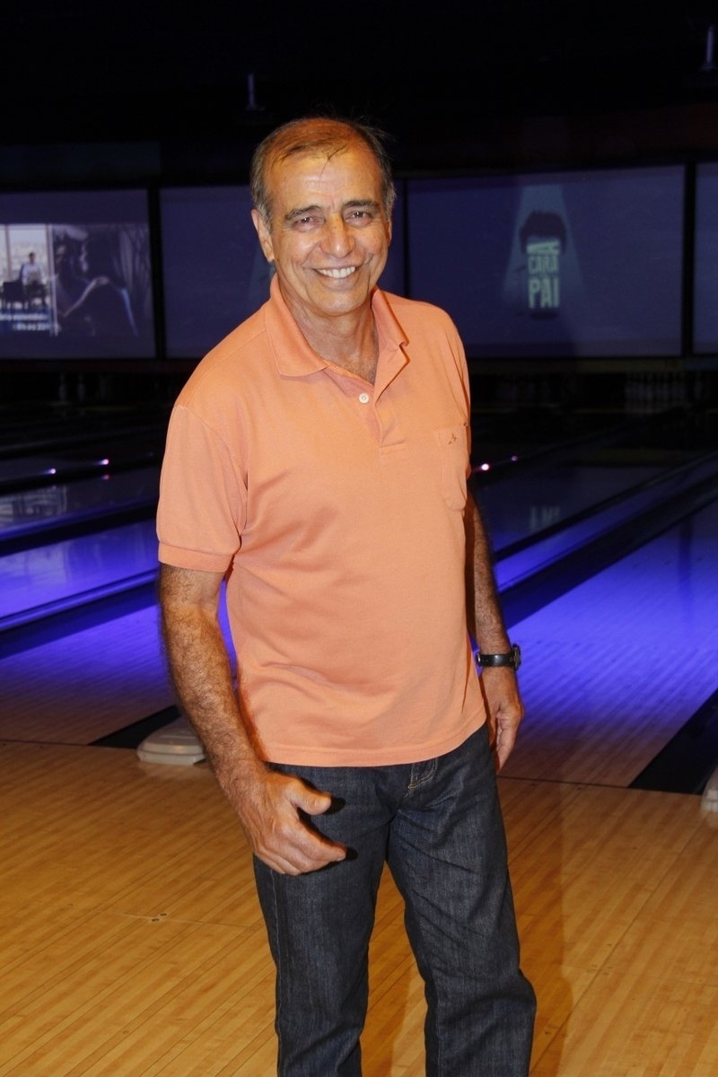 28.nov.2016 - Walter Breda lança a série "A Cara do Pai", em boliche na Barra da Tijuca, zona oeste do Rio de Janeiro. Ele fará Aldair, pai de Leandro Hassum no novo programa da Globo - Marcos Ferreira/Brazil News