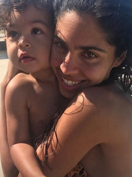 Bela Gil com o filho Nino - Reprodução/Instagram