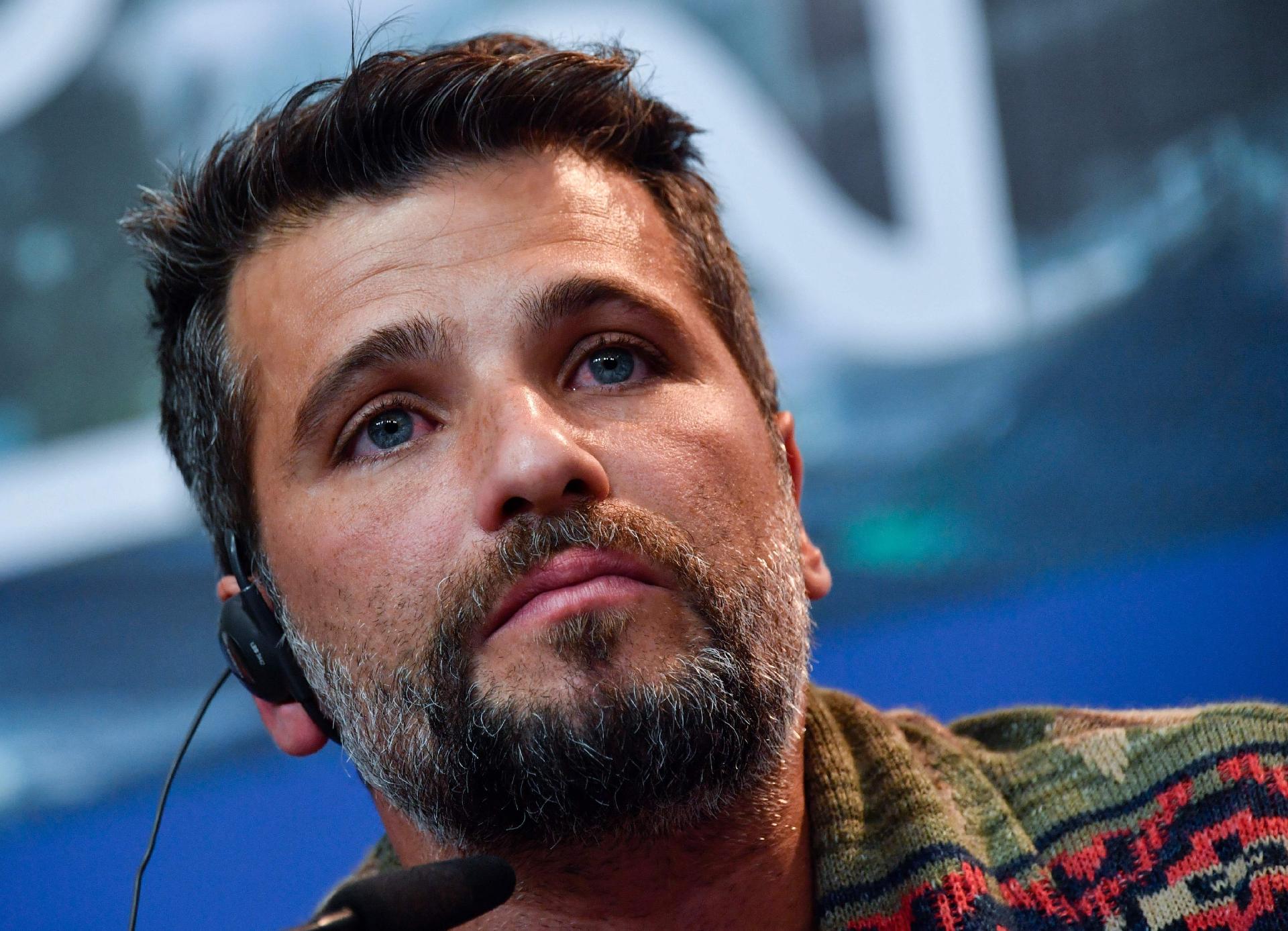 Bruno Gagliasso se emociona em coletiva do filme "Marighella", no Festival de Berlim - AFP