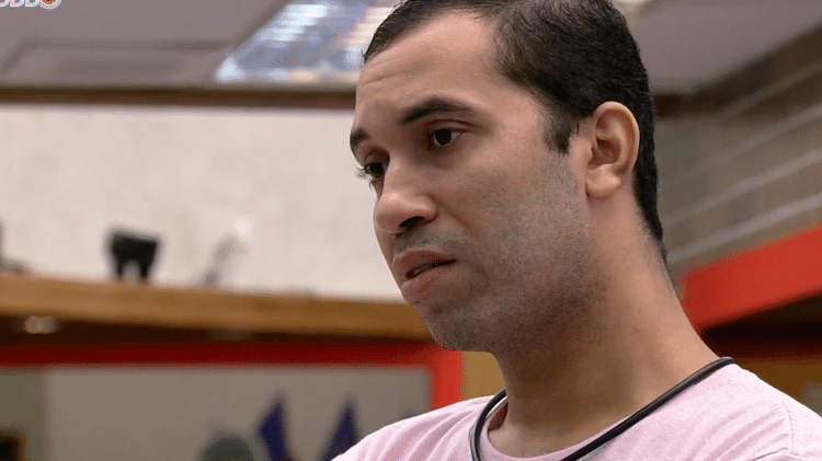 BBB 21: Gil questiona se está sendo falso com Juliette - Reprodução / Globoplay - Reprodução / Globoplay