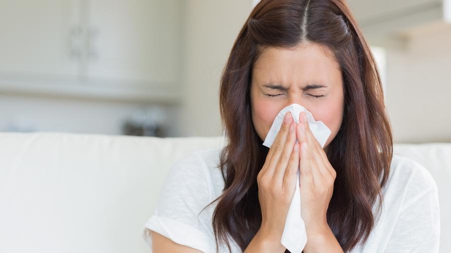 Remar gripado faz mal?