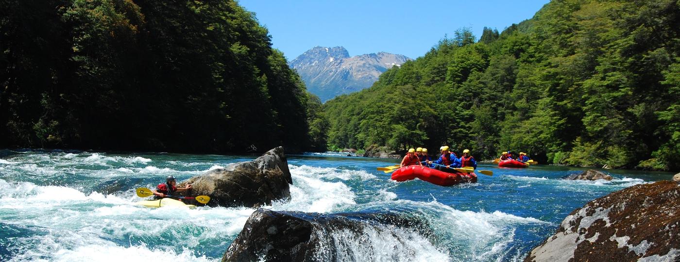 Rafting na corredeiras dos rios que cruzam a Cordilheira dos Andes em Bariloche - Divulgação
